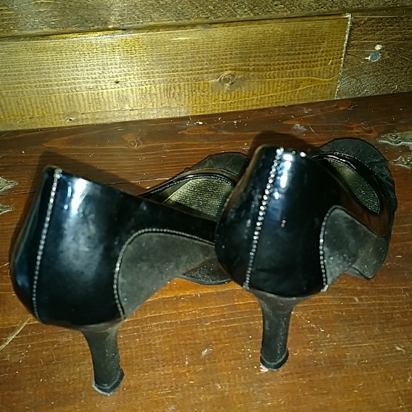 High heels - Picture 2 of 4